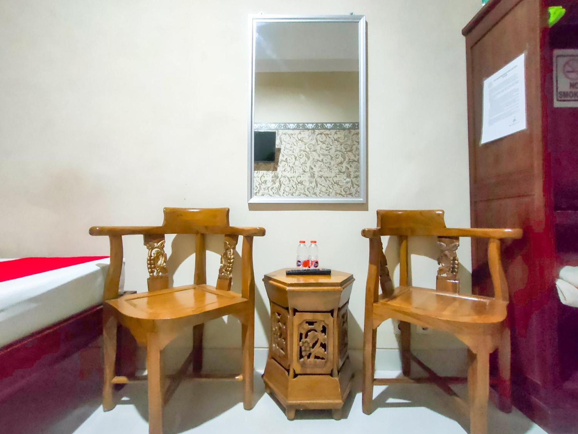 Reddoorz Syariah At Graha Adi Karya Kartasura Hotell Kartosuro Exteriör bild